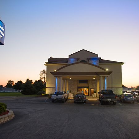 Holiday Inn Express Hotel & Suites Wauseon By Ihg Exterior photo