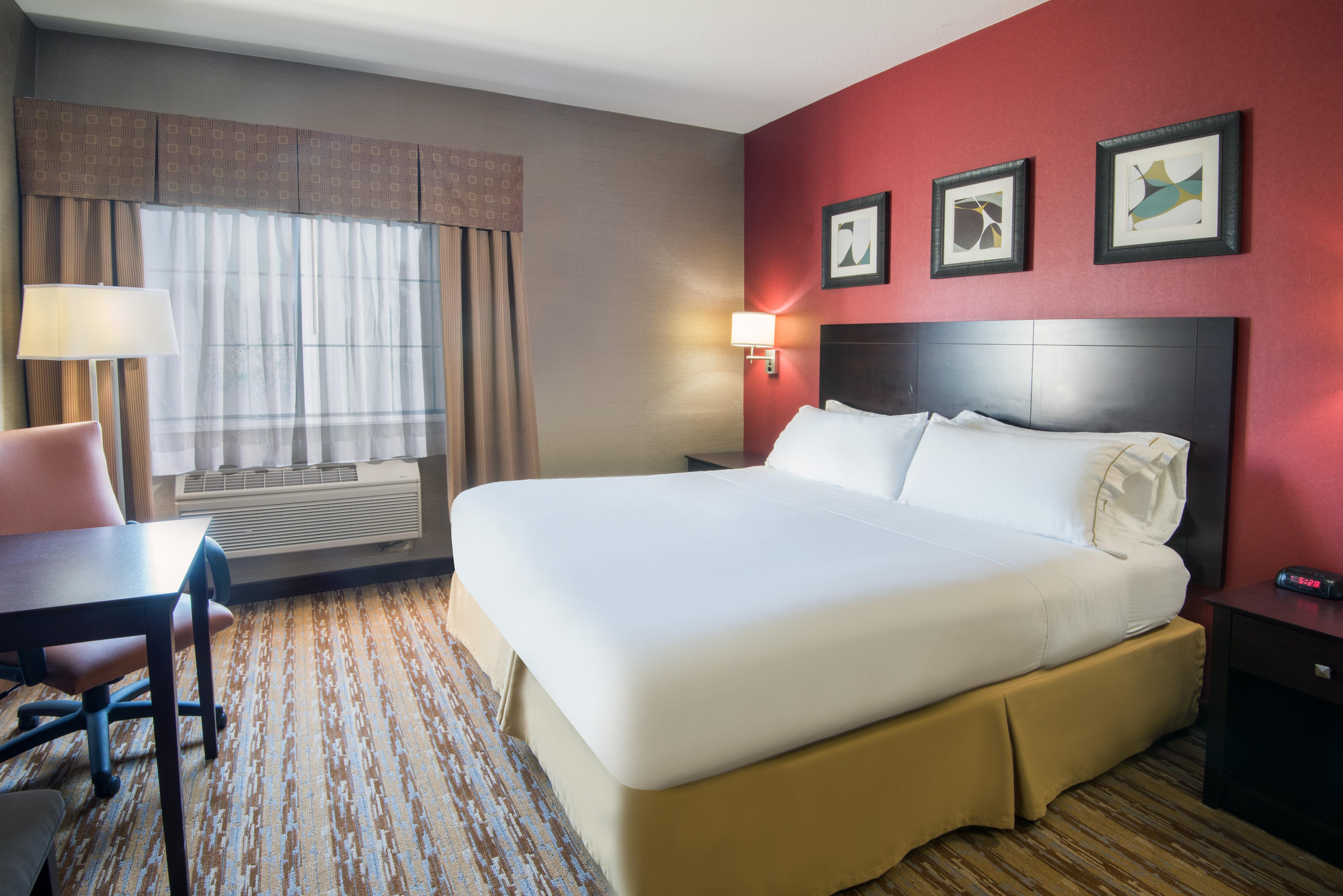 Holiday Inn Express Hotel & Suites Wauseon By Ihg Exterior photo