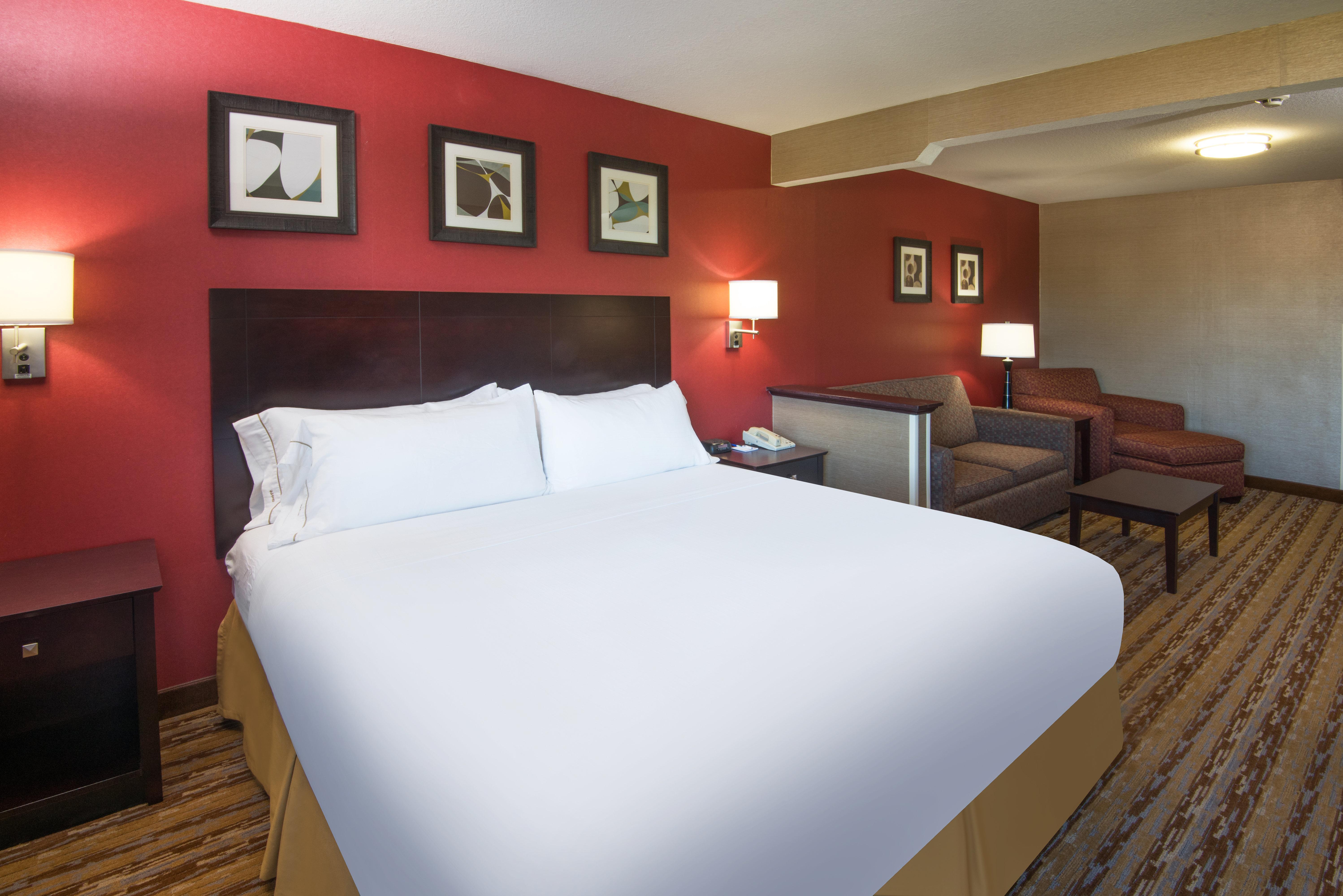 Holiday Inn Express Hotel & Suites Wauseon By Ihg Exterior photo